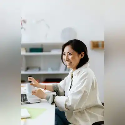 何德林